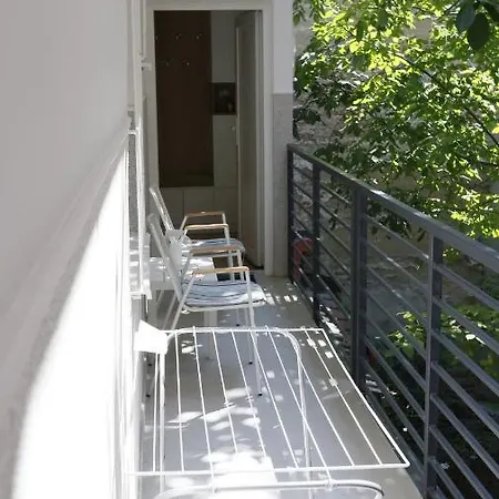 Ana, Vracar, Belgrad