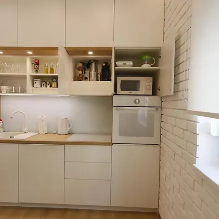 Ana, Vracar, Belgrado