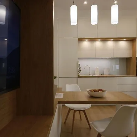 Ana, Vracar, * Belgrad